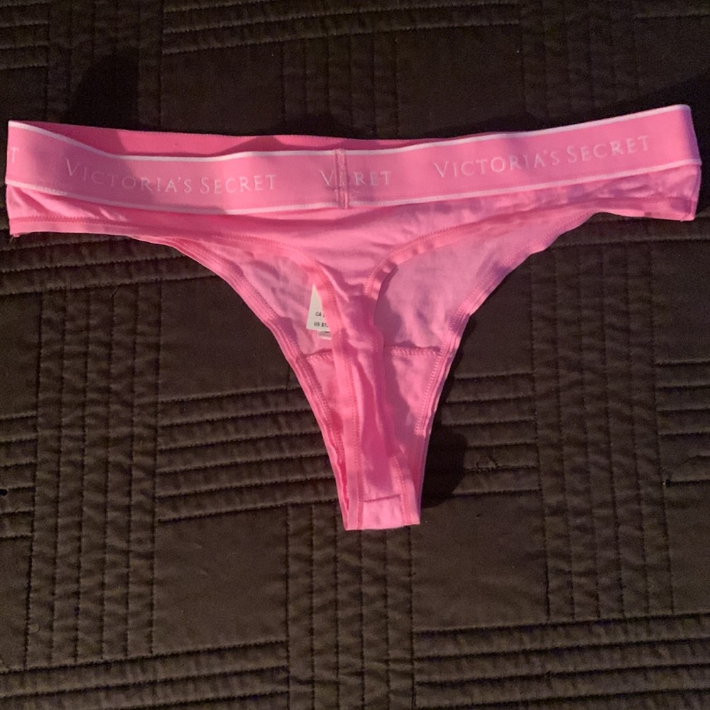 Selling Victoria’s Secret thong nwt any questions ask 🌸😊 - Picture 3 of 4